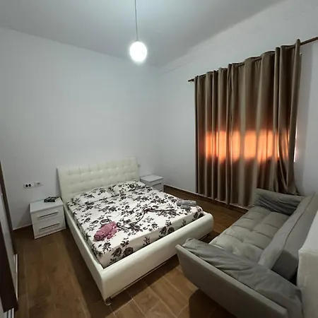 Helios Appartement *